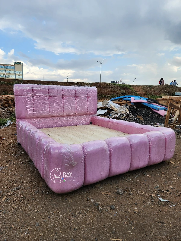 Pink bubble bed